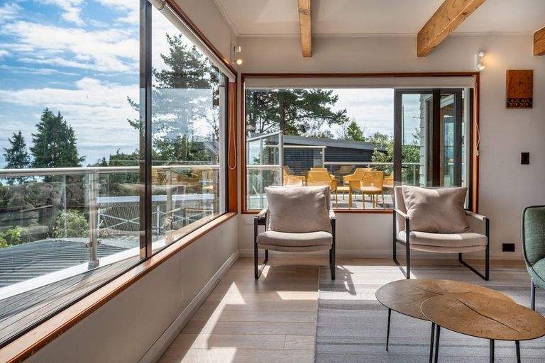 Photo of property in 320 Princes Drive, Britannia Heights, Nelson, 7010