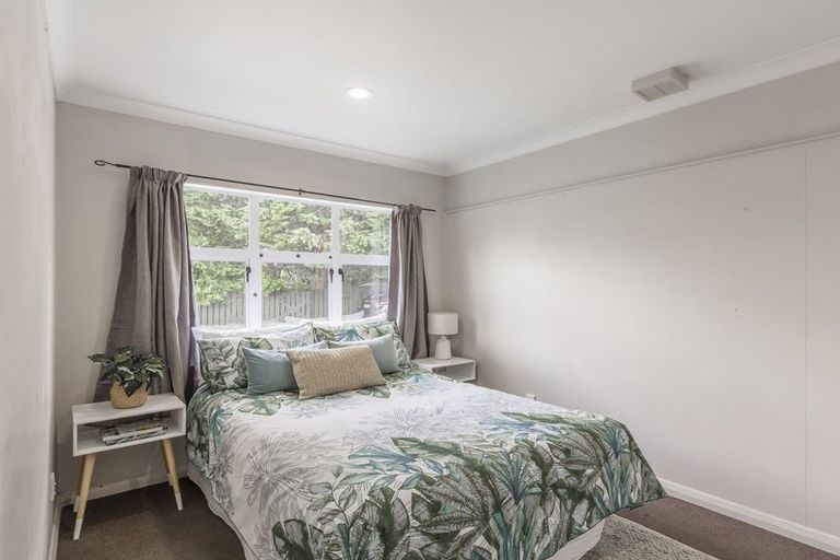 Photo of property in 84 Amohia Street, Paraparaumu, 5032