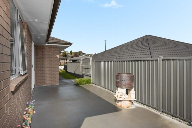 Photo of property in 14 Watene Way, Welcome Bay, Tauranga, 3112