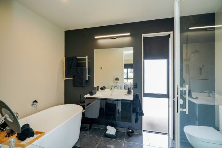 Photo of property in 14 Kakariki Way, Otatara, Invercargill, 9879