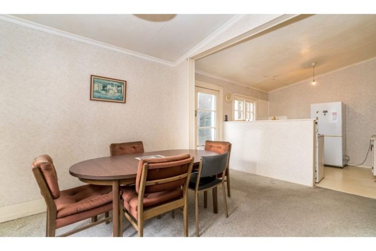 Photo of property in 395 South Road, Caversham, Dunedin, 9012