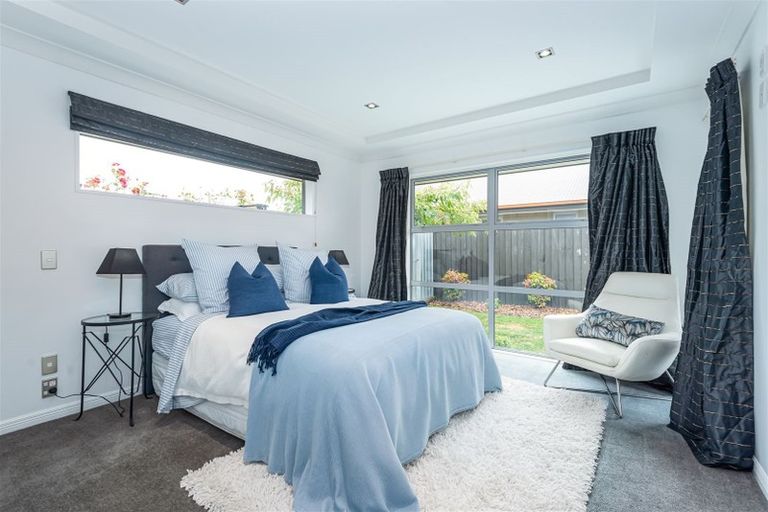 Photo of property in 28 Holbrook Way, Westmorland, Christchurch, 8025