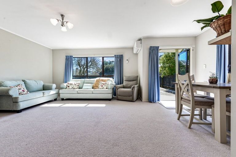 Photo of property in 12 Olwyn Green, Dinsdale, Hamilton, 3204