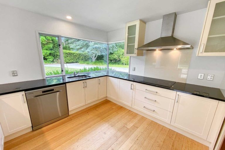 Photo of property in 533 Johns Road, Harewood, Christchurch, 8051