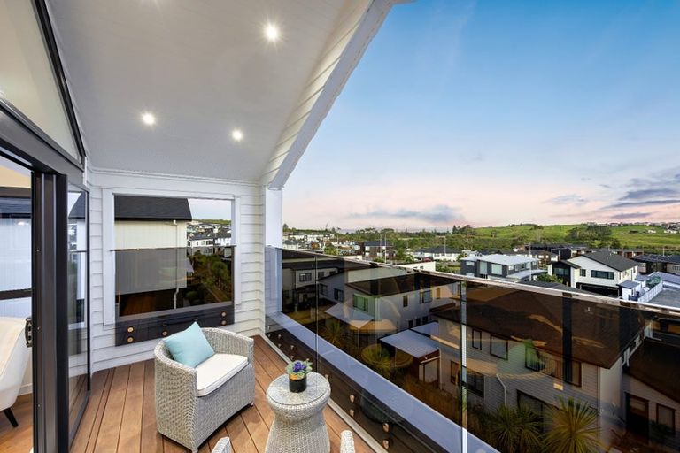 Photo of property in 15 Hopetea Street, Long Bay, Auckland, 0630