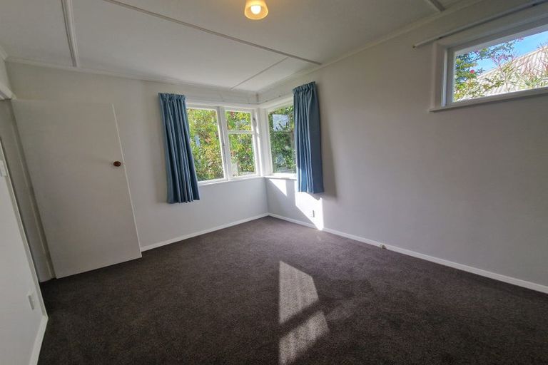 Photo of property in 35 Routley Crescent, Elderslea, Upper Hutt, 5018