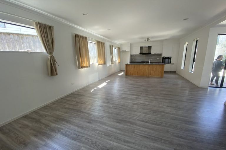 Photo of property in 38 Jandell Crescent, Bucklands Beach, Auckland, 2014