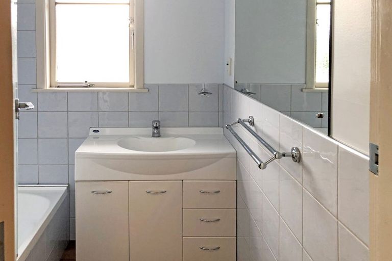 Photo of property in 21 Brocas Avenue, Hillcrest, Hamilton, 3216