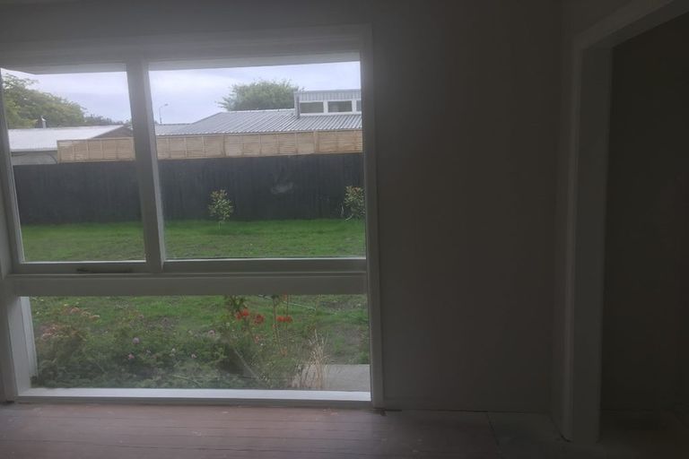 Photo of property in 1/7 Burrows Place, Ilam, Christchurch, 8041