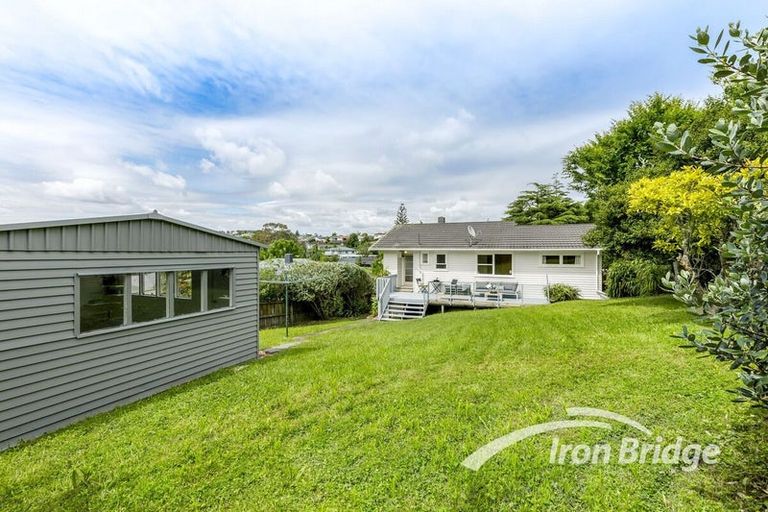 Photo of property in 39 Lynden Avenue, Hillcrest, Auckland, 0627