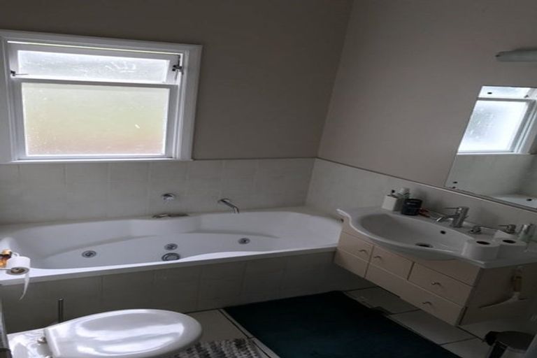 Photo of property in 6 Buckingham Street, Melrose, Wellington, 6023