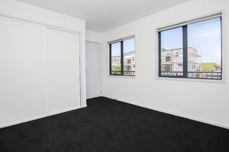 Photo of property in 4/200 Old Farm Road, Hamilton East, Hamilton, 3216