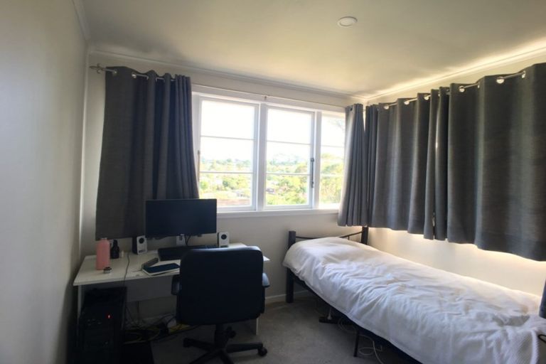 Photo of property in 56 Hastings Road, Mairangi Bay, Auckland, 0630