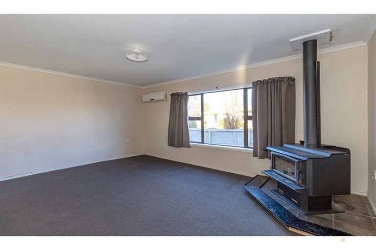 Photo of property in 1 Augustine Street, Waimate, 7924