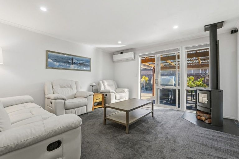 Photo of property in 120 Doncaster Drive, Papamoa Beach, Papamoa, 3118