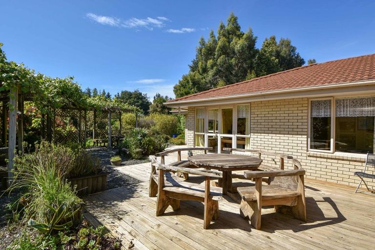 Photo of property in 265 No 1 Line, Tauwharenikau, Featherston, 5771