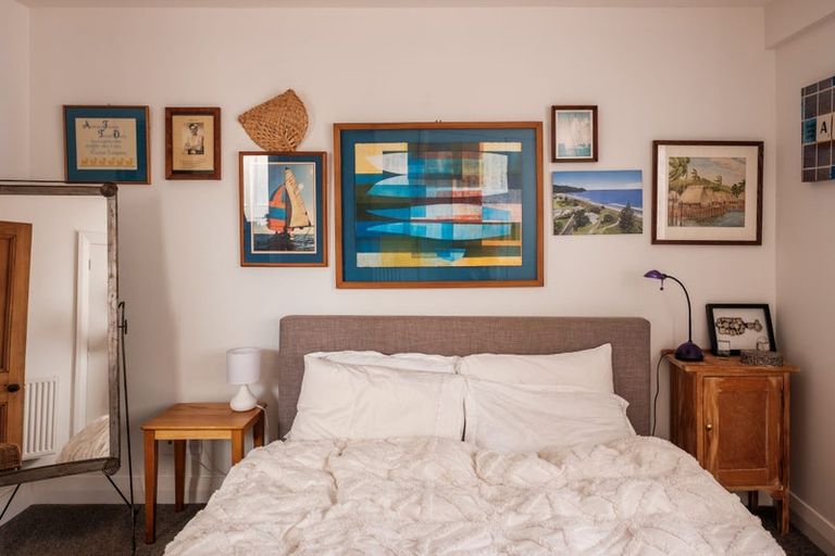 Photo of property in 32 Talavera Terrace, Kelburn, Wellington, 6012