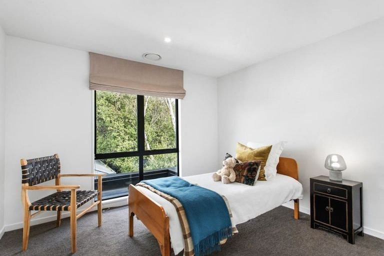 Photo of property in 28 Hawthorne Street, Strowan, Christchurch, 8052