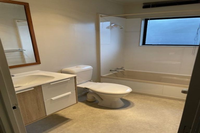 Photo of property in 9b Penton Road, Stanmore Bay, Whangaparaoa, 0932