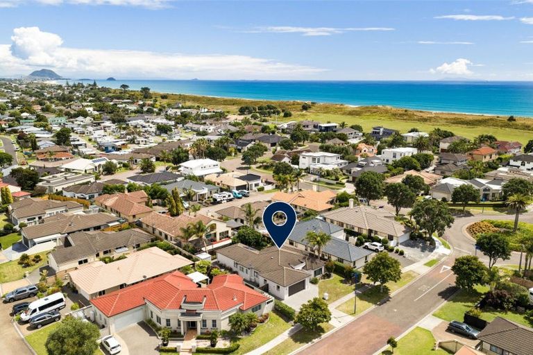 Photo of property in 16 Bermuda Drive, Papamoa Beach, Papamoa, 3118
