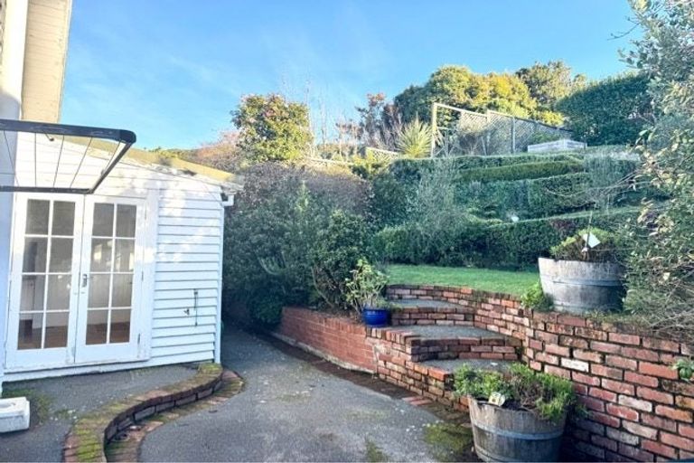 Photo of property in 12 Burrows Avenue, Karori, Wellington, 6012