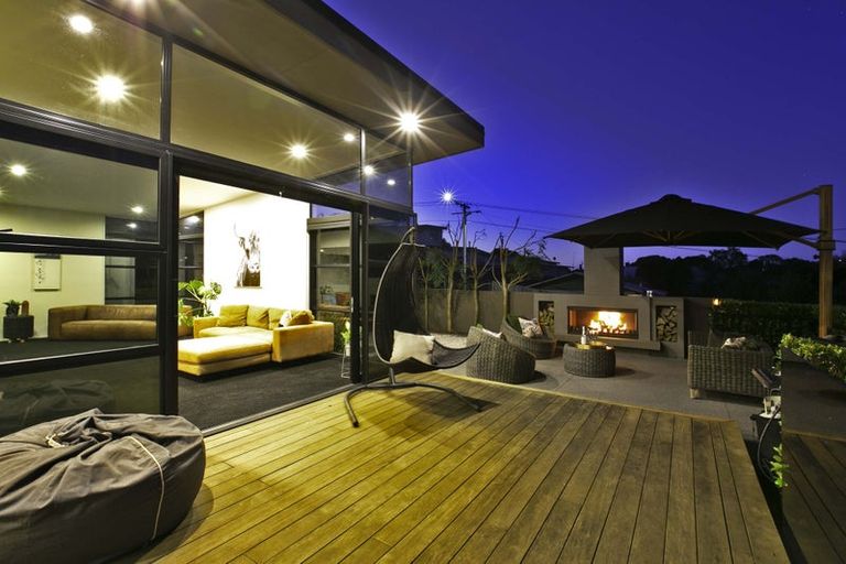 Photo of property in 298 Courtenay Street, Strandon, New Plymouth, 4312