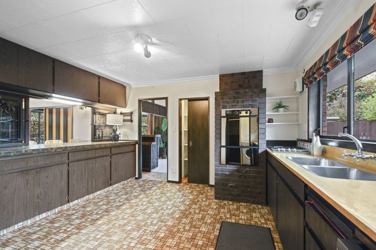 Photo of property in 18 Hawkswood Place, Avonhead, Christchurch, 8042