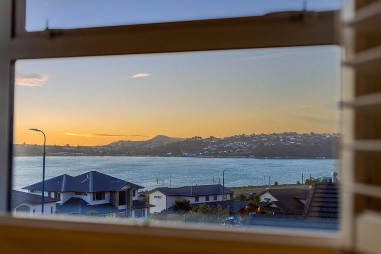 Photo of property in 17 John Burke Drive, Aotea, Porirua, 5024