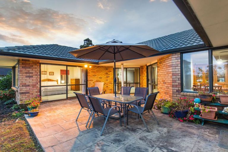 Photo of property in 274 Hill Road, The Gardens, Auckland, 2105