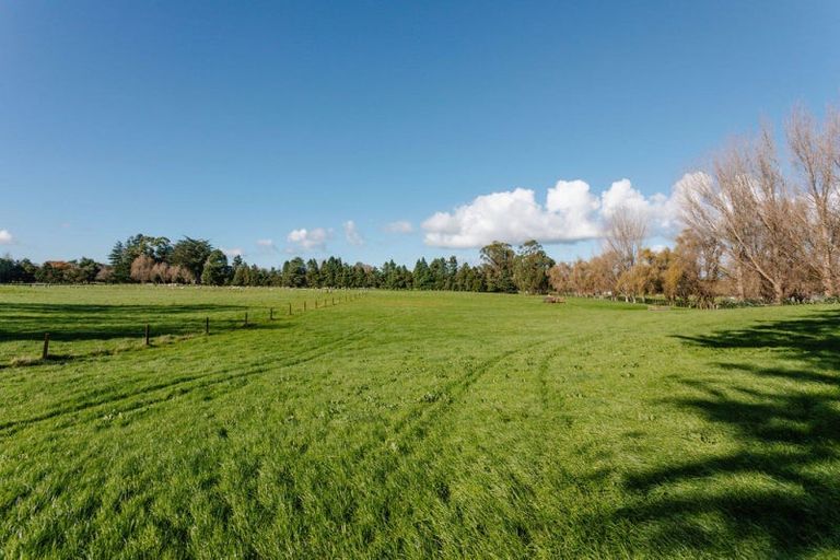 Photo of property in 241 Adelaide Road, Dannevirke, 4930