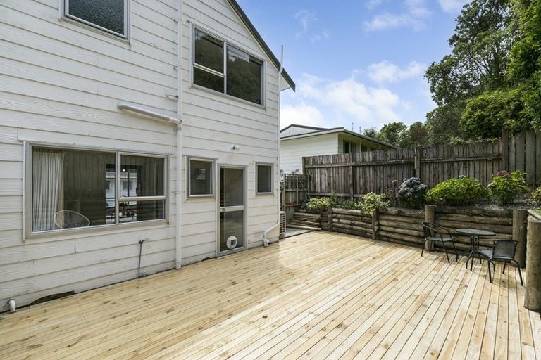 Photo of property in 14a Stonefield Place, Johnsonville, Wellington, 6037
