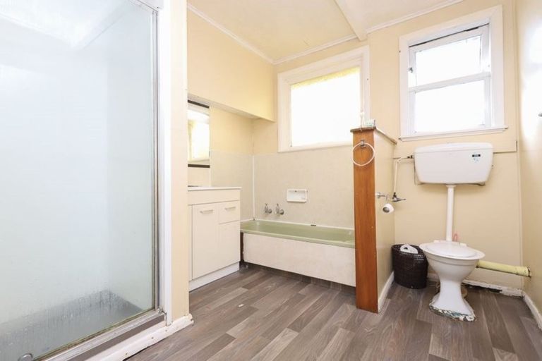 Photo of property in 22 Willis Street, Bader, Hamilton, 3206