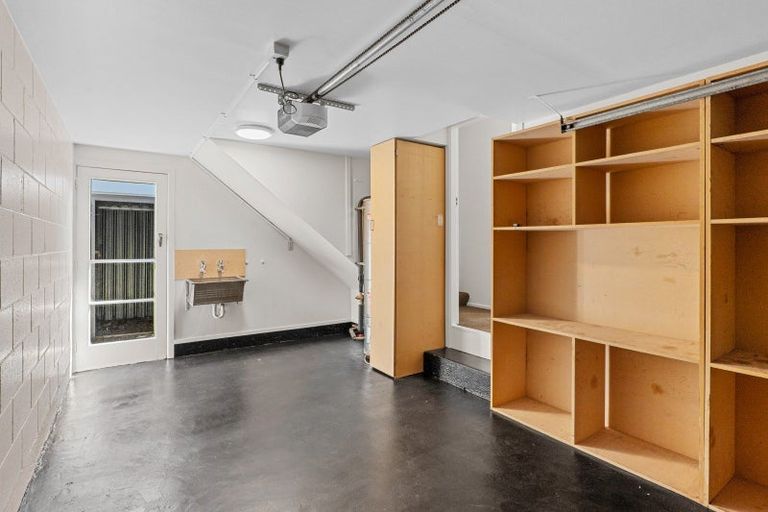 Photo of property in 111 Packe Street, Edgeware, Christchurch, 8013