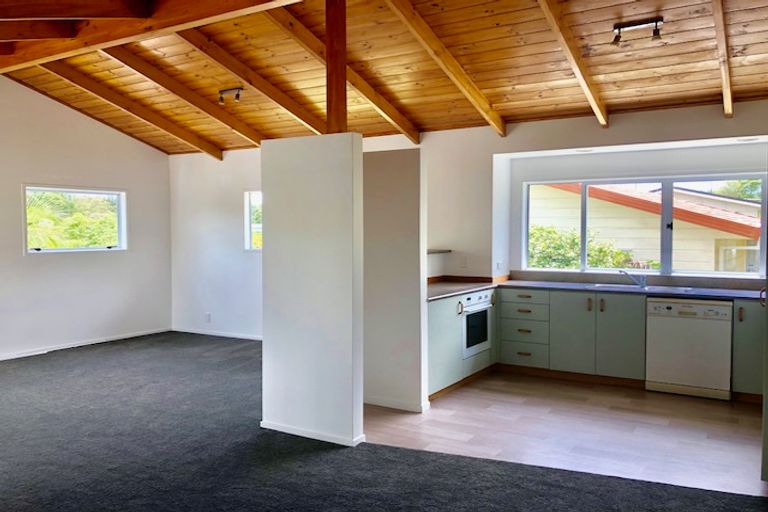 Photo of property in 8 Amokura Drive, Kerikeri, 0230