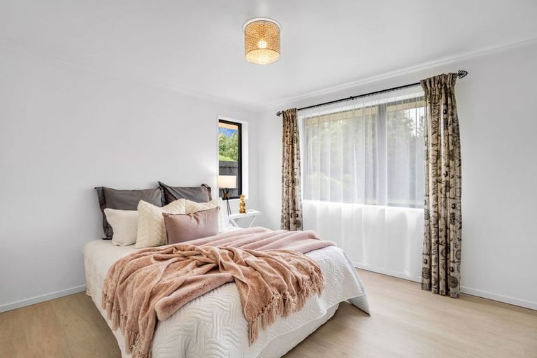 Photo of property in 107 High Street, Oxford, 7430