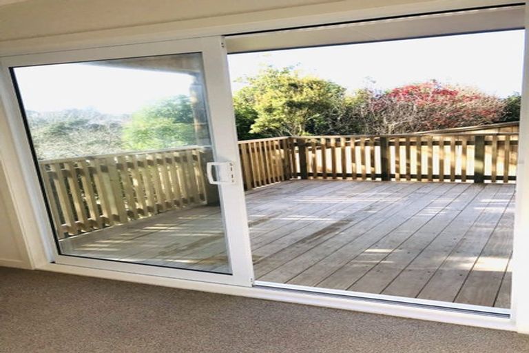 Photo of property in 3/6 Braemar Road, Rothesay Bay, Auckland, 0630