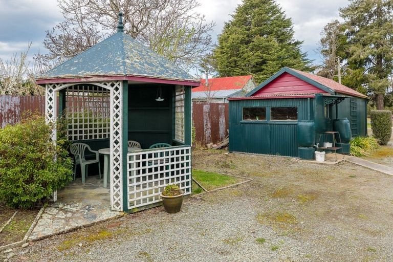 Photo of property in 28-30 Edward Street, Waimate, 7924