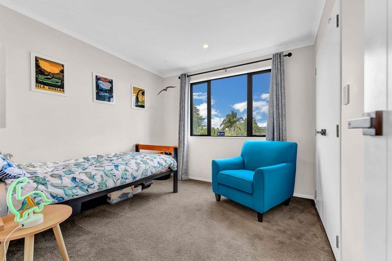 Photo of property in 7/66 Swanson Road, Henderson, Auckland, 0610