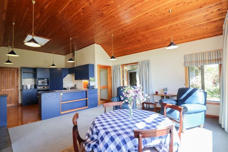 Photo of property in 32 Ribbonwood Road, Geraldine Downs, Geraldine, 7991