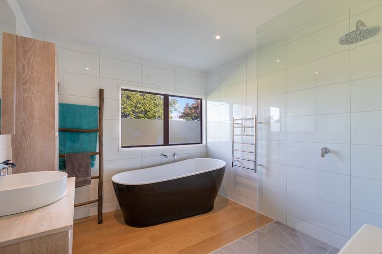 Photo of property in 66 Waiteitei Road, Wellsford, 0974