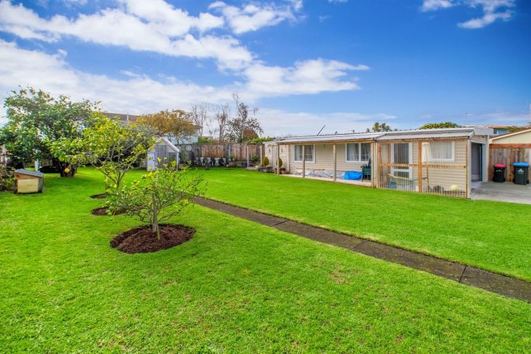 Photo of property in 21 Hamlin Road, Mount Wellington, Auckland, 1060