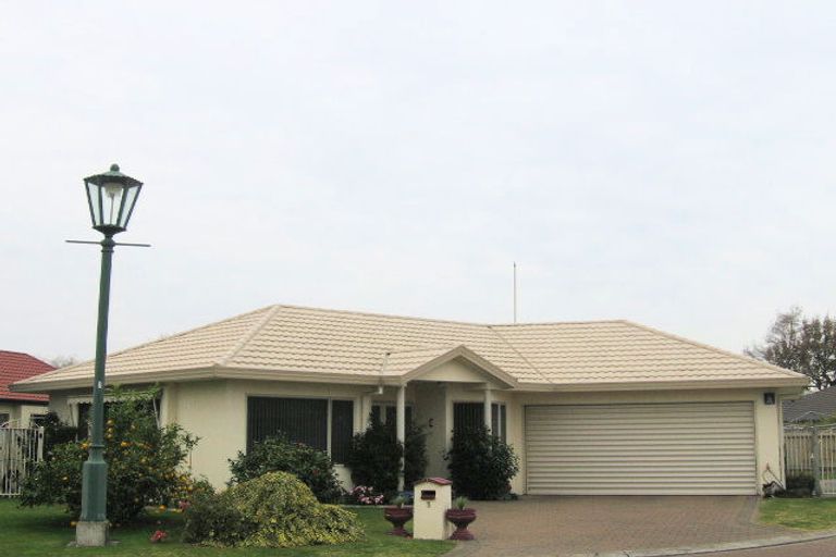 Photo of property in 5 Wilton Row, Taradale, Napier, 4112