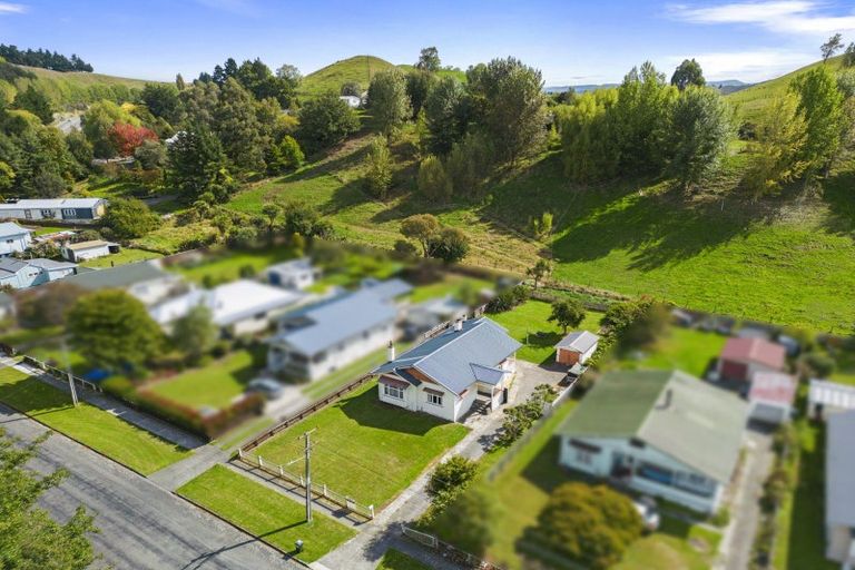 Photo of property in 11 Goldfinch Street, Taihape, 4720