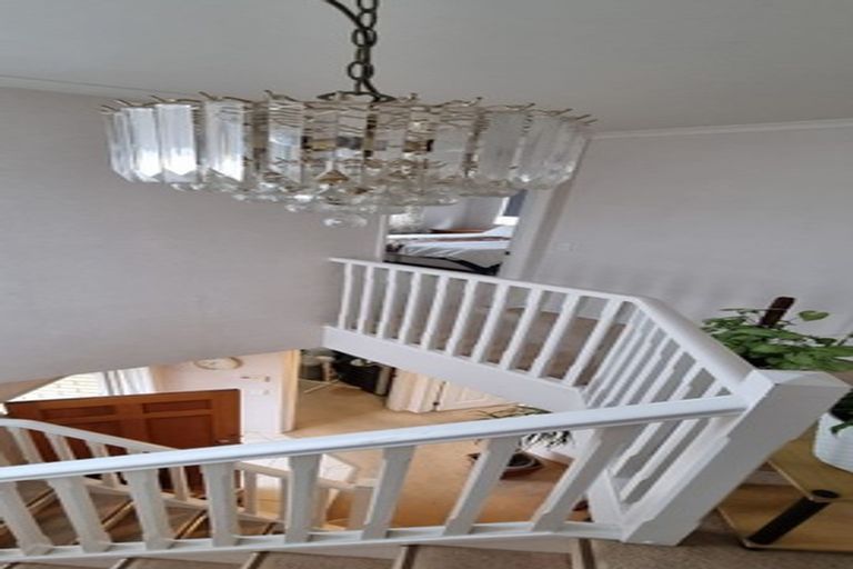 Photo of property in 192a Botany Road, Botany Downs, Auckland, 2010