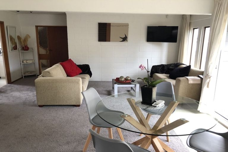 Photo of property in 24 Waller Avenue, Bucklands Beach, Auckland, 2012