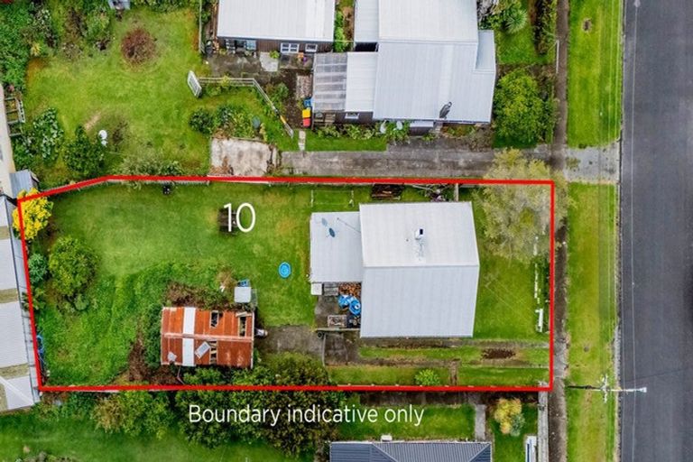 Photo of property in 10 Harbour Street, Moturoa, New Plymouth, 4310