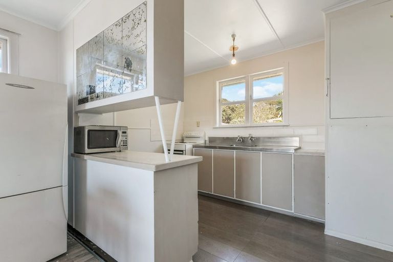 Photo of property in 50 Paewai Road, Glen Eden, Auckland, 0602