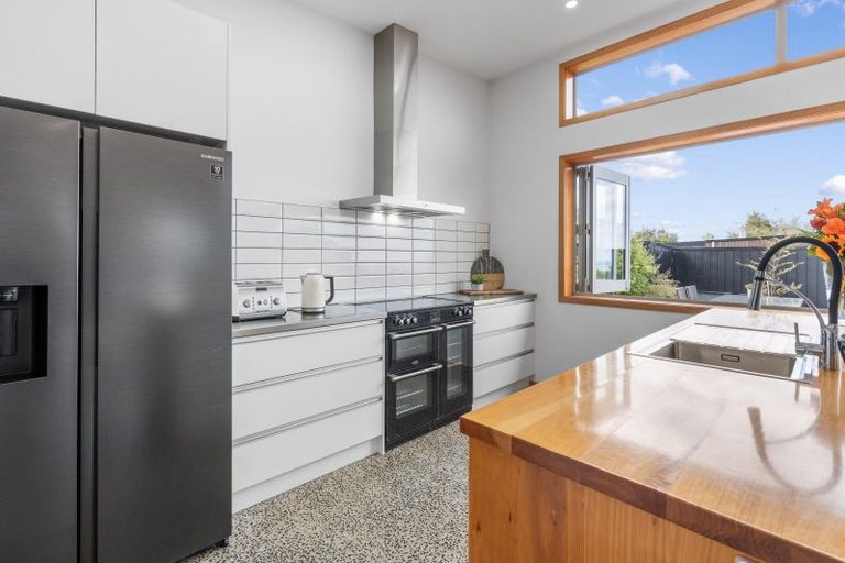 Photo of property in 37 Totara Close, Taieri Mouth, 9091