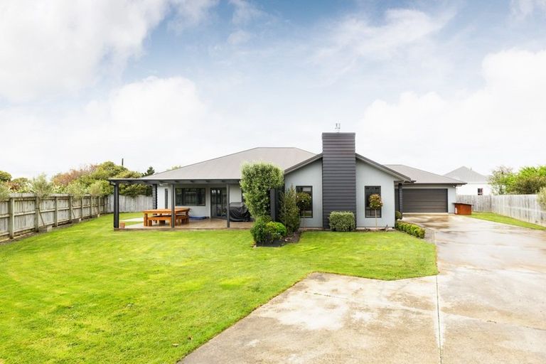 Photo of property in 22c Stonebridge Heights, Feilding, 4702