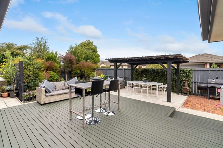 Photo of property in 12 Cunneen Place, Aidanfield, Christchurch, 8025